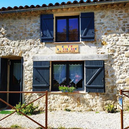 Au Village Rennes-le-Château Exterior foto
